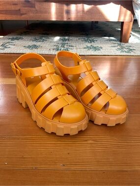 Melissa Platform Fisherman Sandals